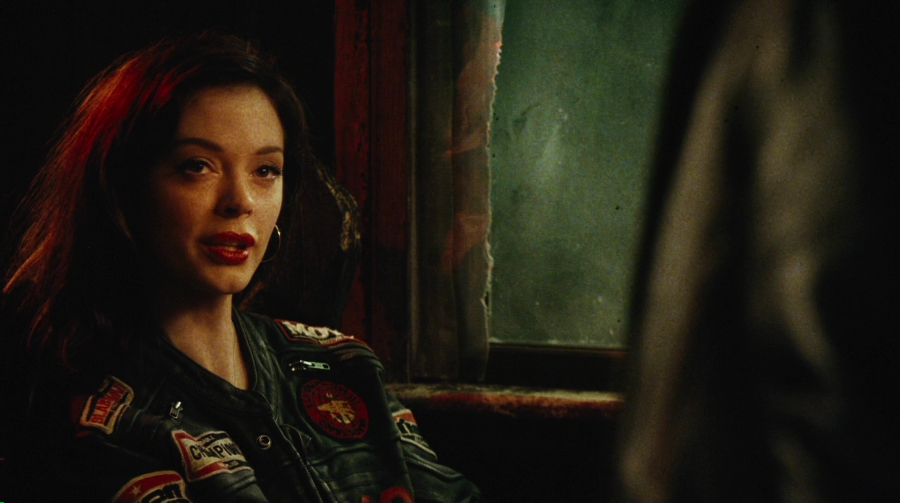 Charmed-Online-dot-net_PlanetTerror1139.jpg