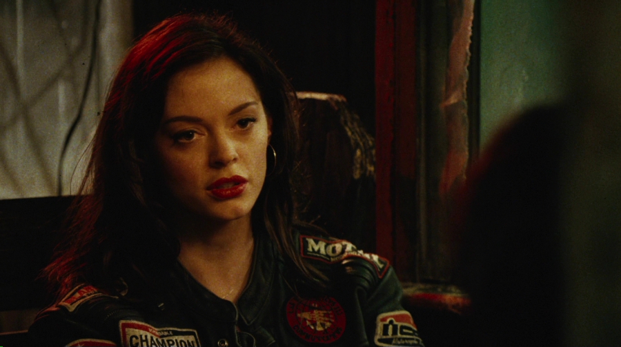 Charmed-Online-dot-net_PlanetTerror1195.jpg