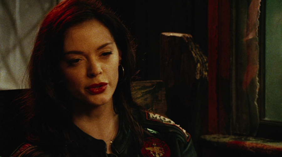 Charmed-Online-dot-net_PlanetTerror1209.jpg