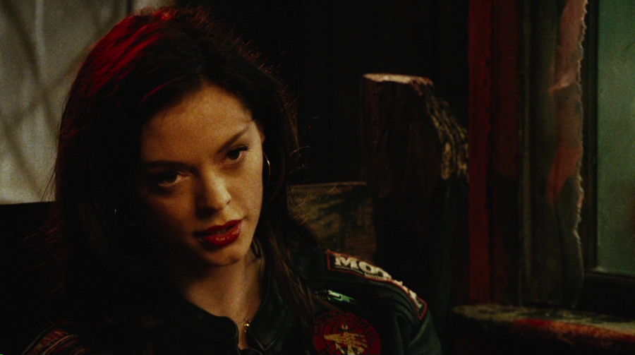 Charmed-Online-dot-net_PlanetTerror1213.jpg