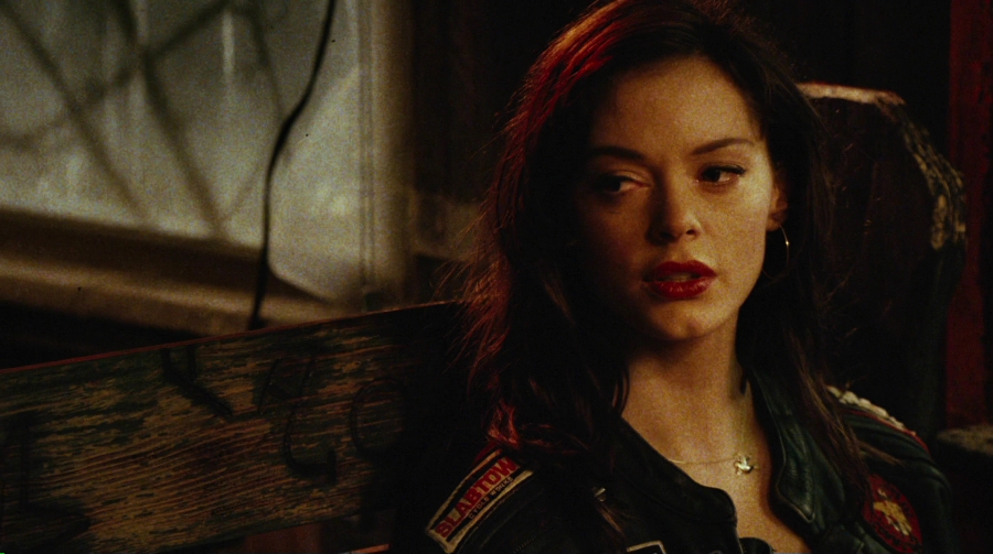Charmed-Online-dot-net_PlanetTerror1247.jpg