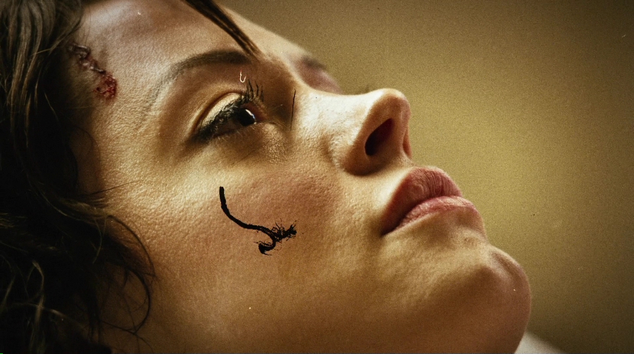 Charmed-Online-dot-net_PlanetTerror2142.jpg