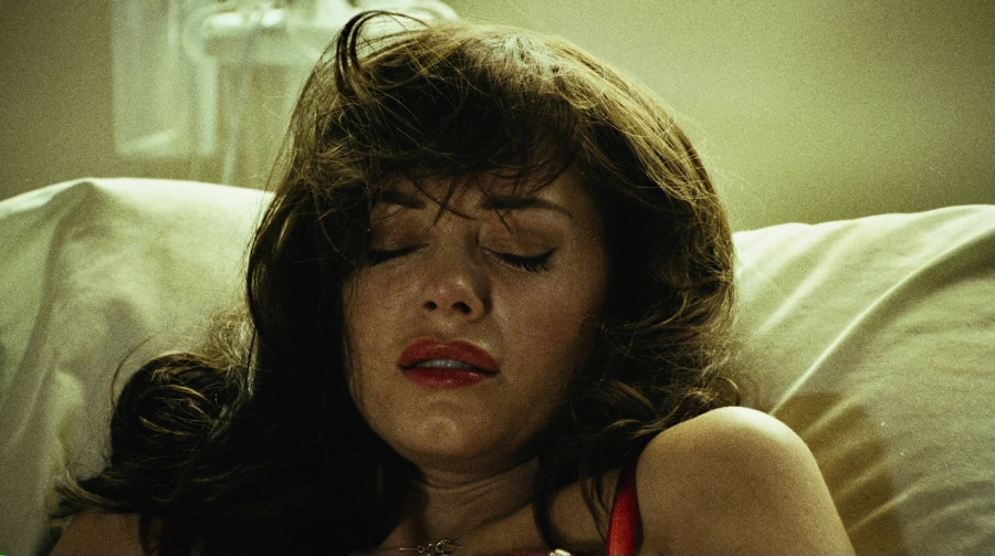 Charmed-Online-dot-net_PlanetTerror3102.jpg