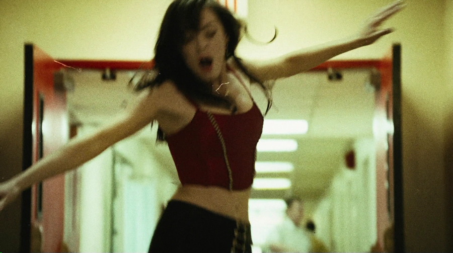 Charmed-Online-dot-net_PlanetTerror3157.jpg