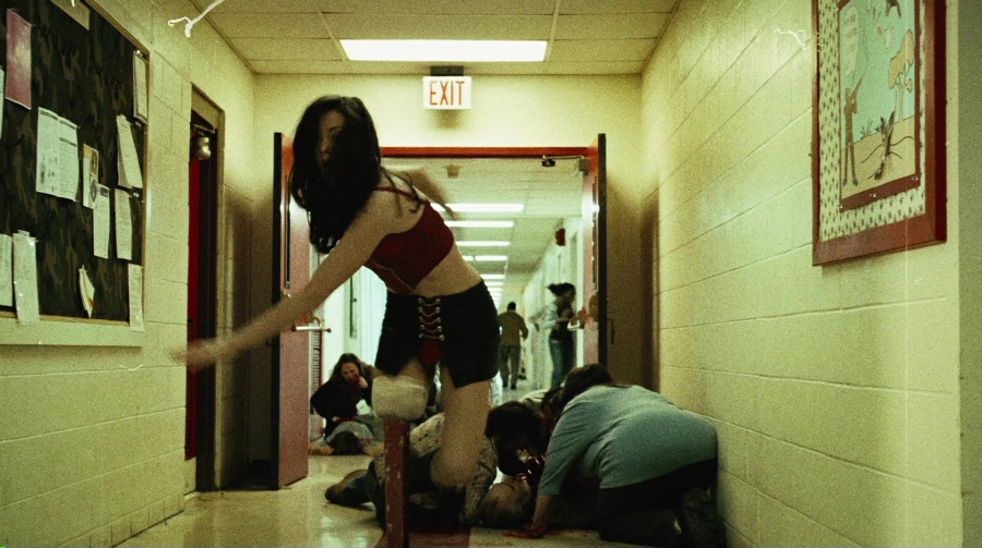 Charmed-Online-dot-net_PlanetTerror3161.jpg