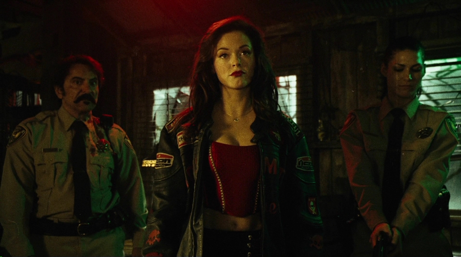 Charmed-Online-dot-net_PlanetTerror3415.jpg