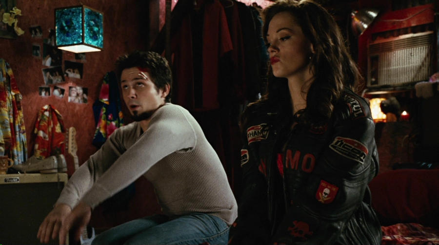 Charmed-Online-dot-net_PlanetTerror3706.jpg
