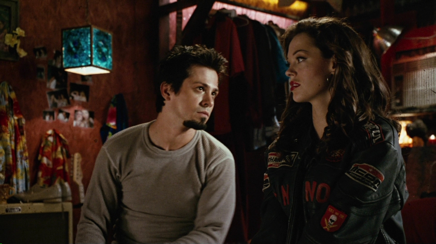 Charmed-Online-dot-net_PlanetTerror3716.jpg