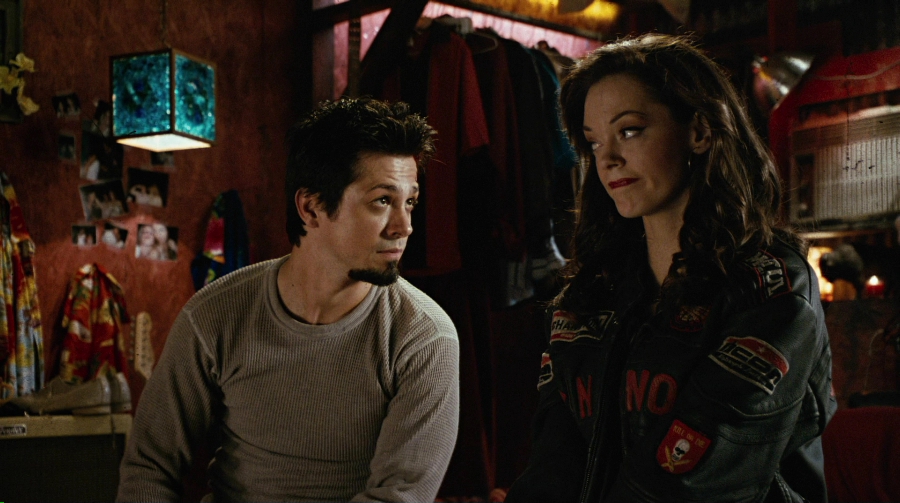 Charmed-Online-dot-net_PlanetTerror3723.jpg