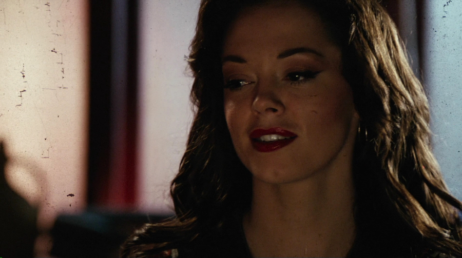 Charmed-Online-dot-net_PlanetTerror3731.jpg