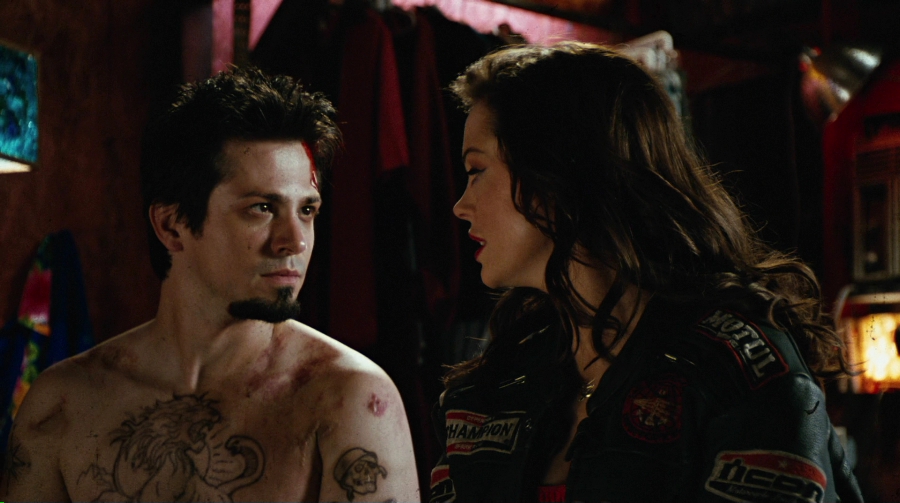 Charmed-Online-dot-net_PlanetTerror3751.jpg