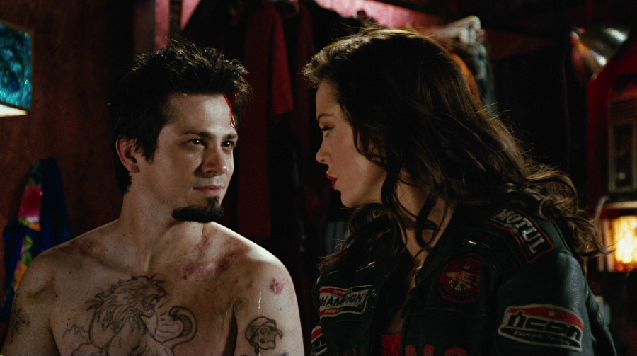 Charmed-Online-dot-net_PlanetTerror3754.jpg