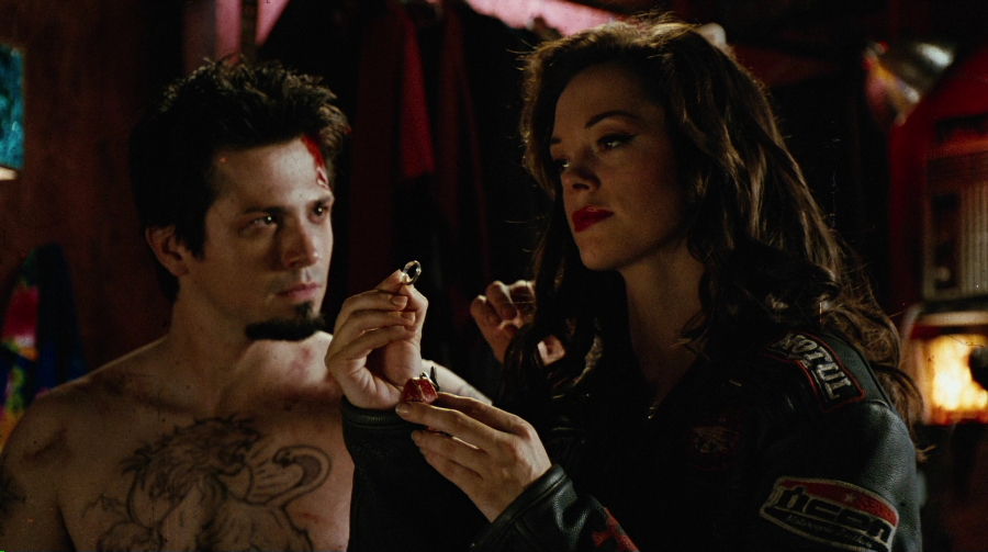 Charmed-Online-dot-net_PlanetTerror3810.jpg