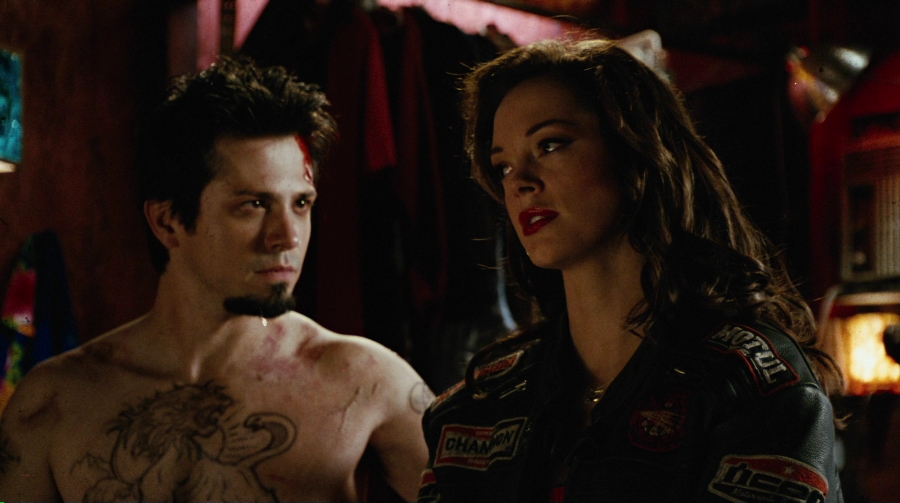 Charmed-Online-dot-net_PlanetTerror3816.jpg