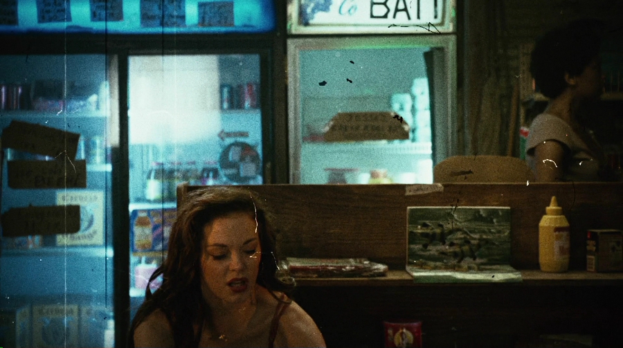Charmed-Online-dot-net_PlanetTerror3917.jpg