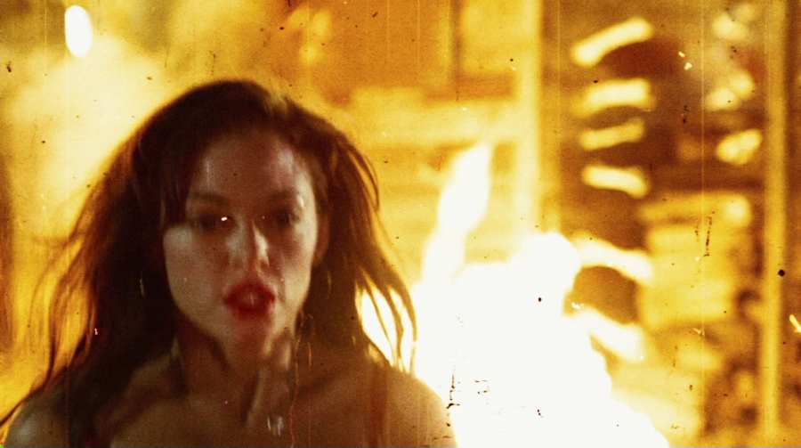 Charmed-Online-dot-net_PlanetTerror4091.jpg