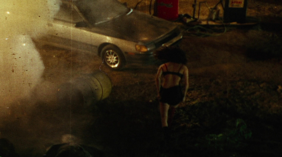 Charmed-Online-dot-net_PlanetTerror4105.jpg