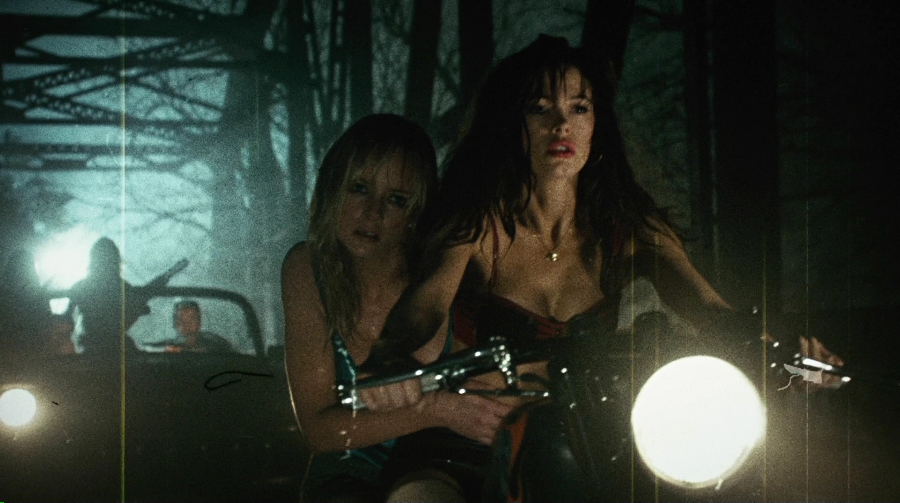 Charmed-Online-dot-net_PlanetTerror4294.jpg