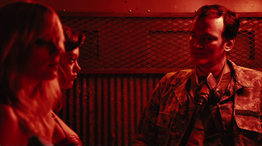 Charmed-Online-dot-net_PlanetTerror4516.jpg