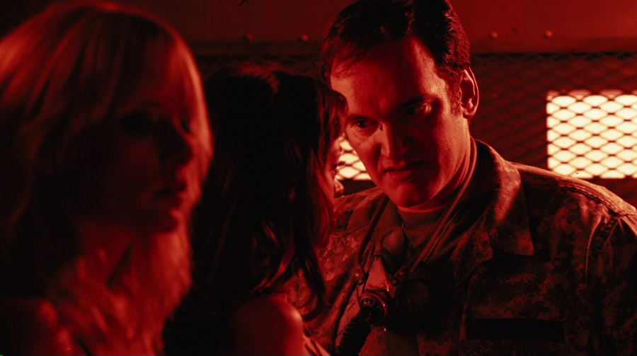 Charmed-Online-dot-net_PlanetTerror4526.jpg