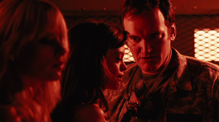 Charmed-Online-dot-net_PlanetTerror4531.jpg
