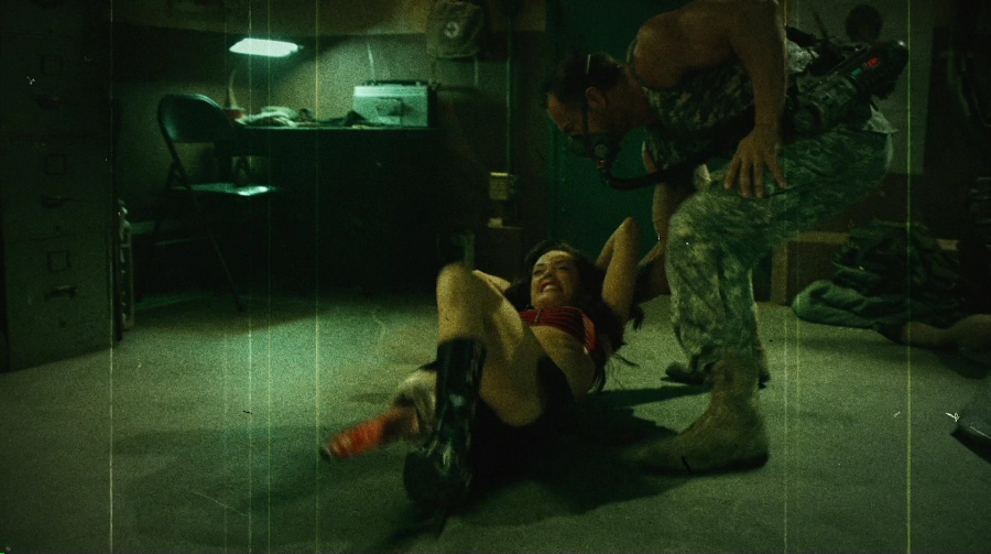 Charmed-Online-dot-net_PlanetTerror5018.jpg