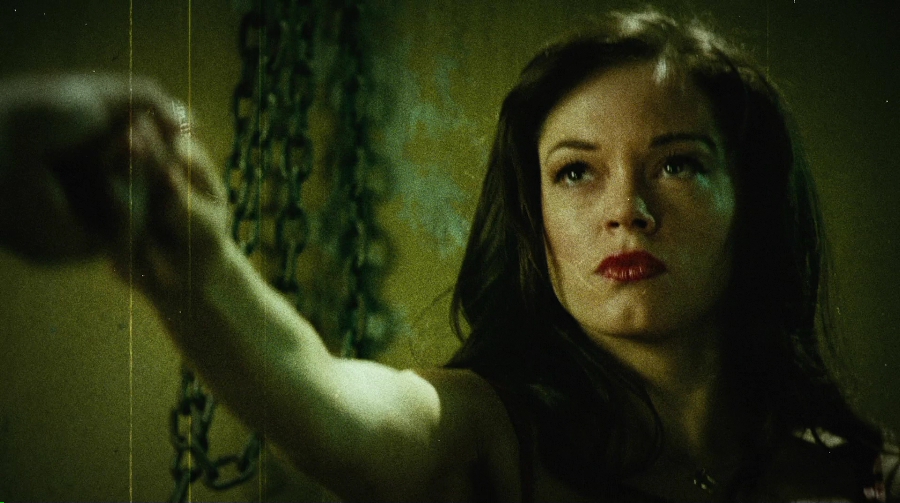 Charmed-Online-dot-net_PlanetTerror5126.jpg