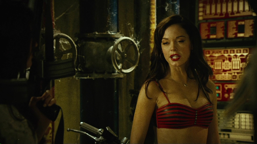 Charmed-Online-dot-net_PlanetTerror5184.jpg