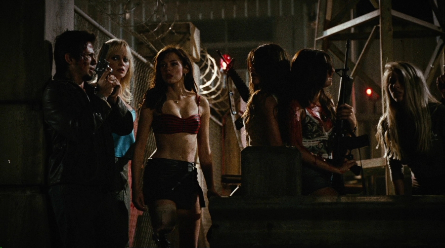Charmed-Online-dot-net_PlanetTerror5292.jpg