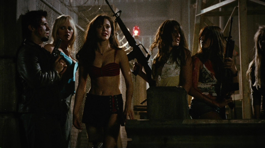 Charmed-Online-dot-net_PlanetTerror5324.jpg