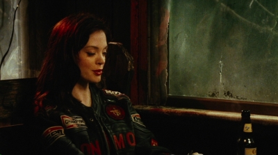 Charmed-Online-dot-net_PlanetTerror1159.jpg