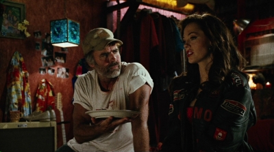 Charmed-Online-dot-net_PlanetTerror3686.jpg