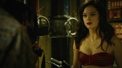 Charmed-Online-dot-net_PlanetTerror5193.jpg