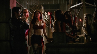 Charmed-Online-dot-net_PlanetTerror5291.jpg