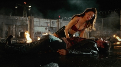 Charmed-Online-dot-net_PlanetTerror5532.jpg