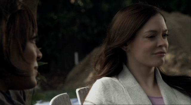 Charmed-Online-dot-net_RosewoodLane2211.jpg