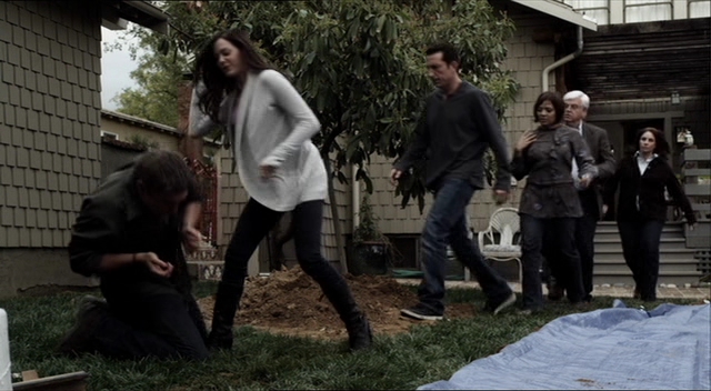 Charmed-Online-dot-net_RosewoodLane2285.jpg