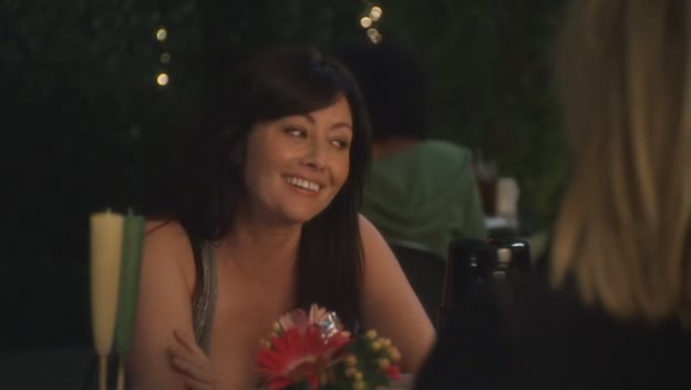 Charmed-Online-dot-net_90210-1x02TheJetSet1039.jpg