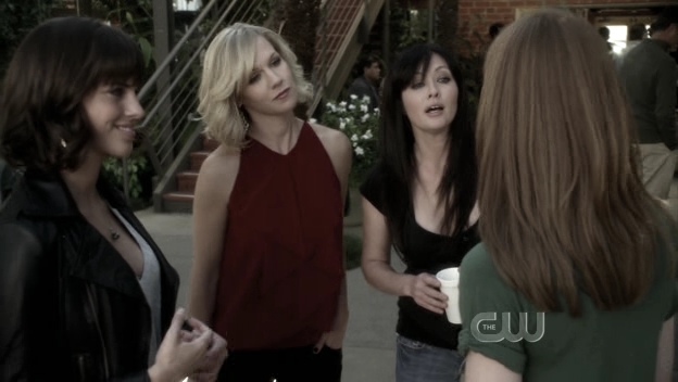 Charmed-Online_dot_nl-90210-S01E12-3681.jpg Charmed-Online_dot_nl-90210-S01E12-3681.jpg