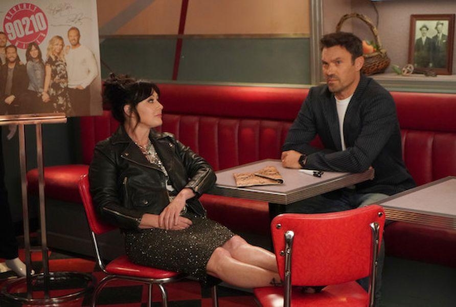 1x06-002.jpg