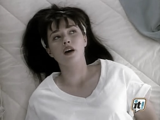 charmed-online_dot_nl-BeverlyHills91210_2x01-0376.jpg