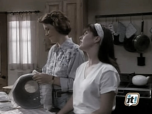charmed-online_dot_nl-BeverlyHills91210_2x01-0495.jpg