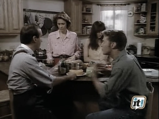 charmed-online_dot_nl-BeverlyHills91210_2x09-0650.jpg