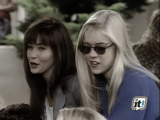 charmed-online_dot_nl-BeverlyHills91210_2x09-1041.jpg