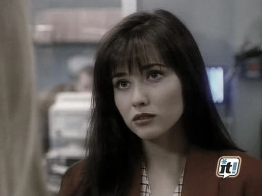 charmed-online_dot_nl-BeverlyHills91210_2x10-1480.jpg