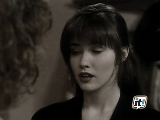 charmed-online_dot_nl-BeverlyHills91210_2x10-2303.jpg