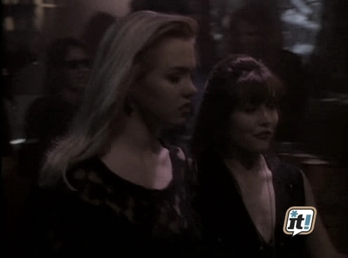 charmed-online_dot_nl-BeverlyHills90210-2x15-1517.jpg