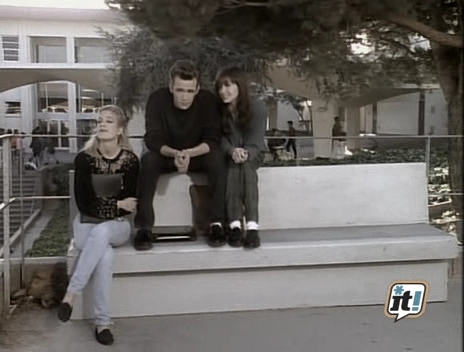charmed-online_dot_nl-BeverlyHills90210-2x17-1451.jpg