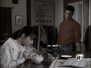 charmed-online_dot_nl-BeverlyHills90210-2x19-0766.jpg