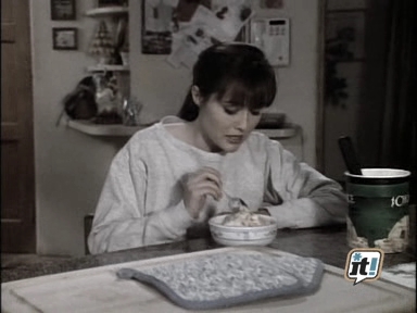 charmed-online_dot_nl-BeverlyHills90210-2x19-0812.jpg